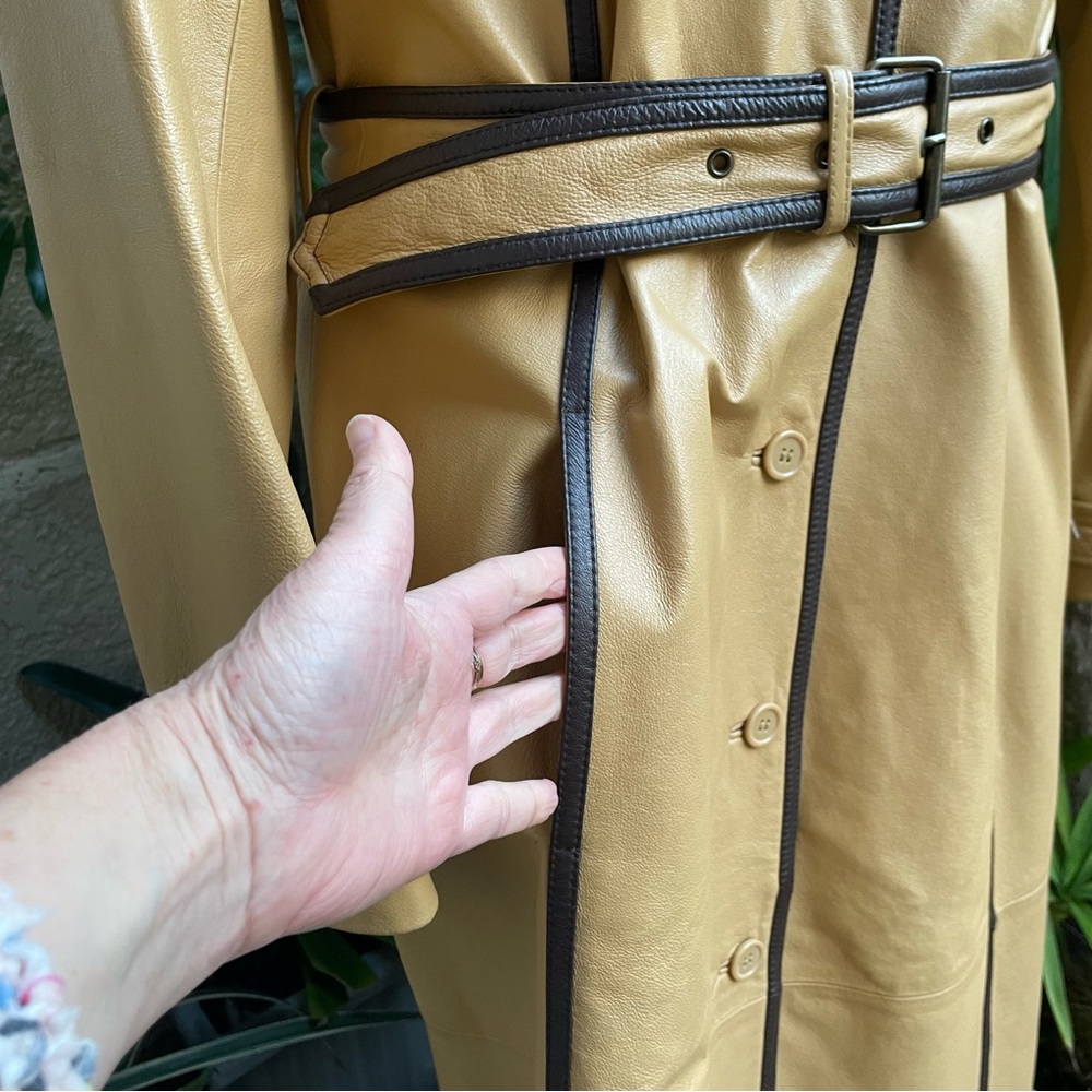 Vintage tan/brown Newportnews leather full length coat - Picture 8 of 14